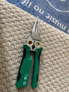 קומפקטי בארגז הכלים